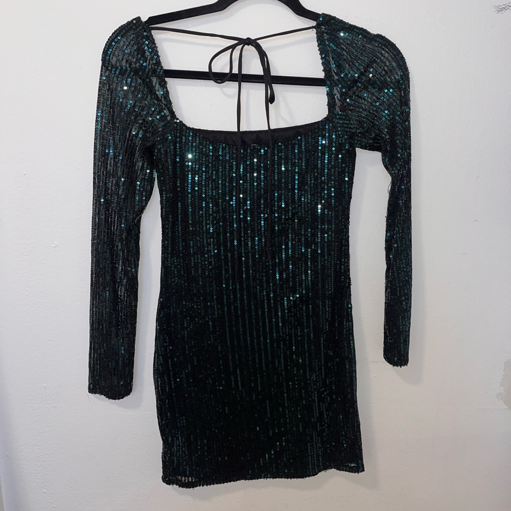Lucy in the sky Dress - Picture 2 of 7
